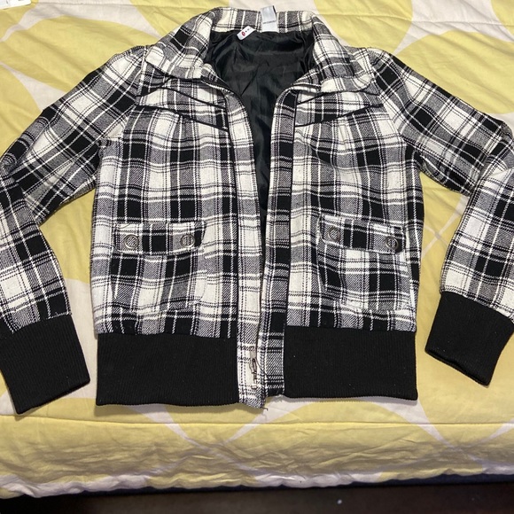 Women’s plaid zip up coat Practically brand new - Picture 5 of 6
